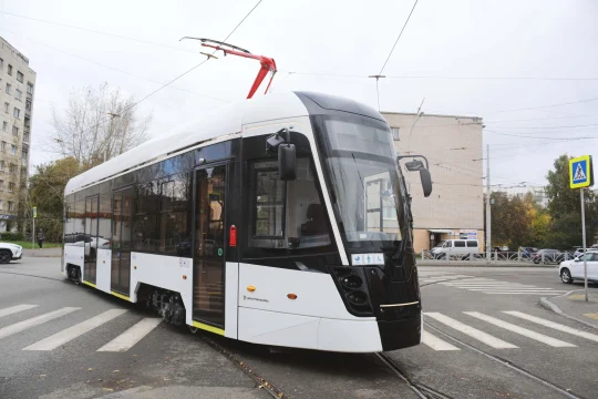 В столице Урала на маршрут выведен уникальный трамвай-дискотека