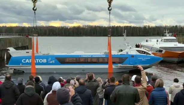 «Генерала Панфилова» готовят к выходу на саратовские маршруты