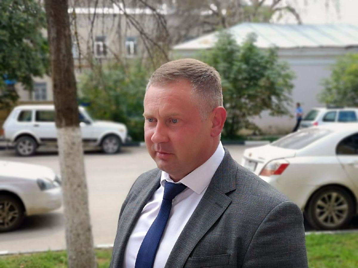 Скандал в Аткарске: главу района Виктор Елина отправили в отставку