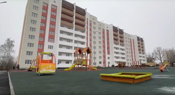 В Балаково завершено строительство 150-квартирного дома для медиков