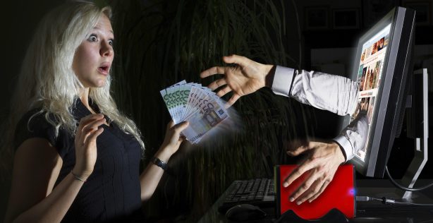 Мошенники выводят деньги через криптовалюты