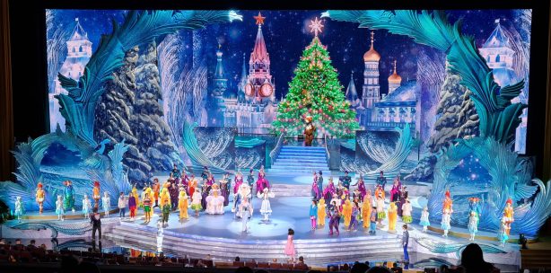 В Саратовской области создана комиссия по отбору детей на Кремлевскую елку