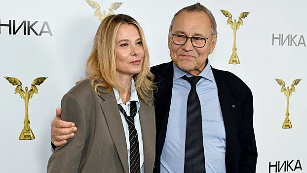 Юлия Высоцкая объявила о прибавлении в семье