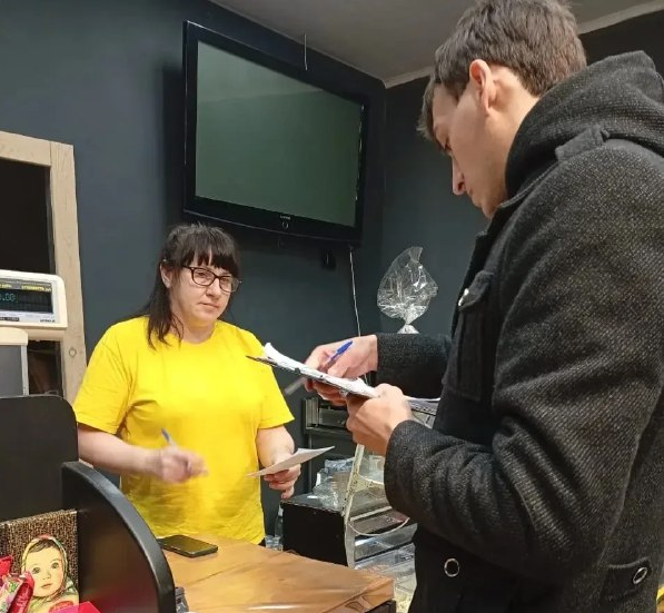 Предпринимателям города напомнили: снег следует убрать в течение 12 часов после его выпадения