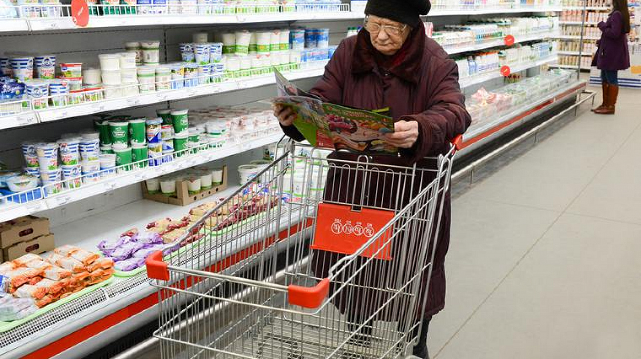 В России отмечается сокращение розничных покупок