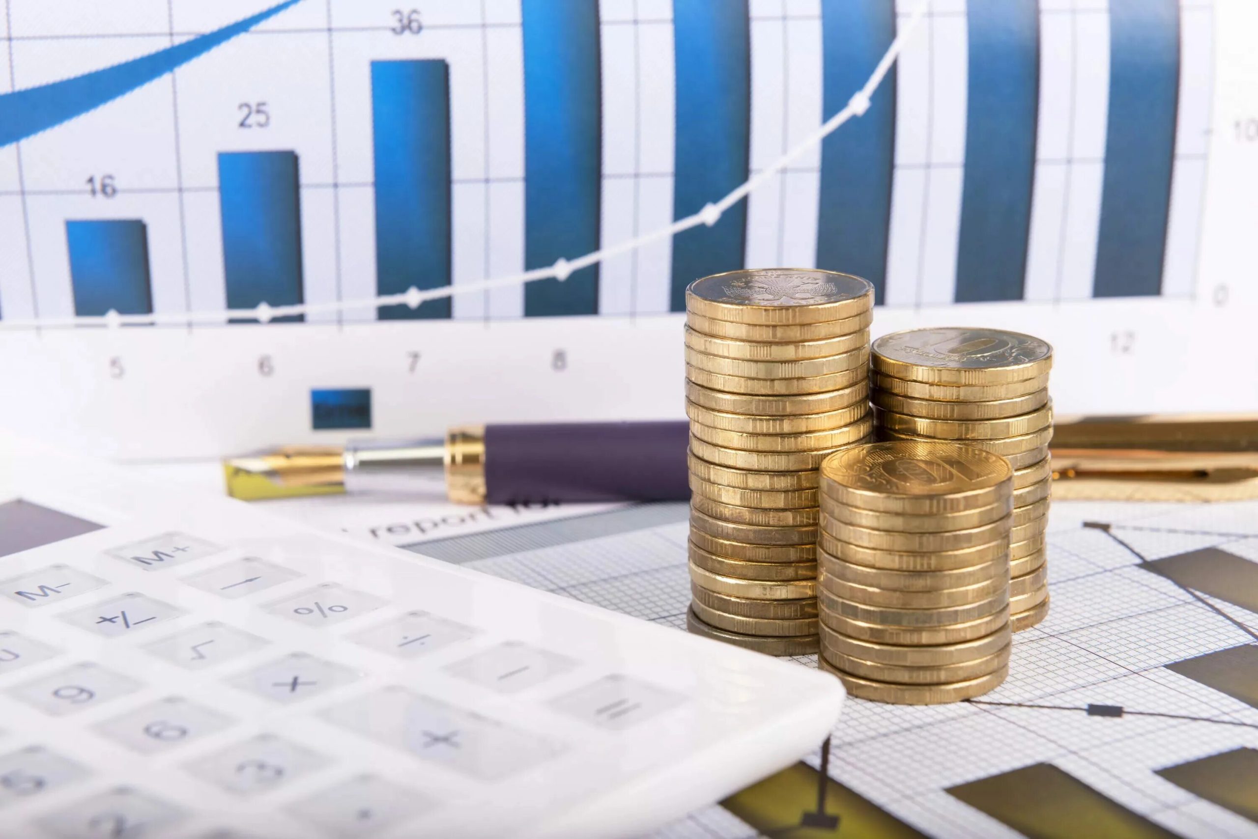 Бюджет России наращивает дефицит