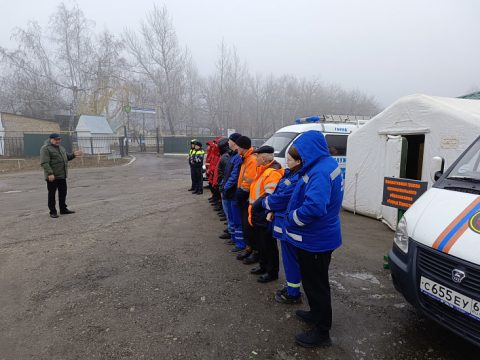 В Саратове на учениях готовились  к снежным заносам