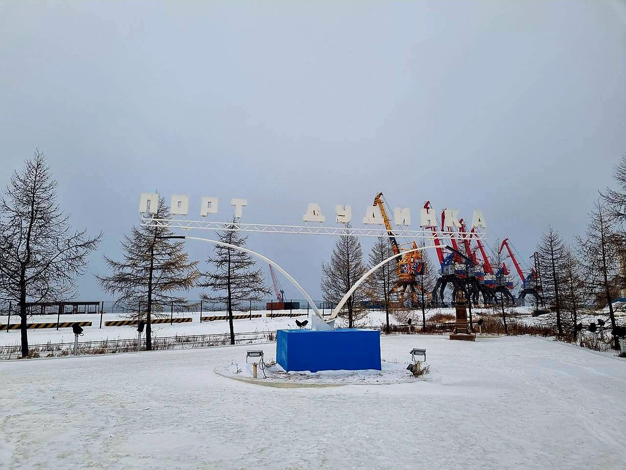 Саратовские  резервуары устанавливают в бухте Север