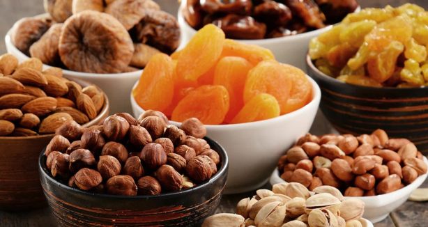 Какие продукты к новогоднему столу можно покупать заранее