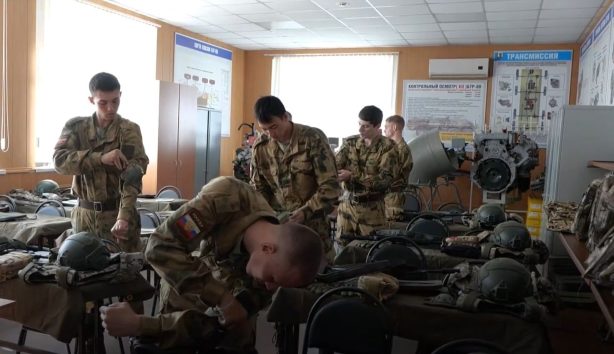 В Саратове на базе детского лагеря «Родничок» создан центр допризывной подготовки