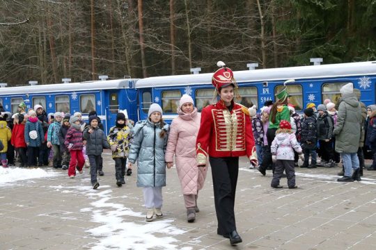 Вольский драматический театр отправил в путь «Снежный экспресс»
