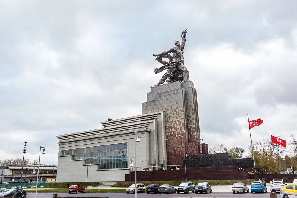 Шедевры саратовской школы живописи впервые в Москве