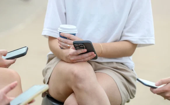 Подростки научились обходить запреты в соцсетях