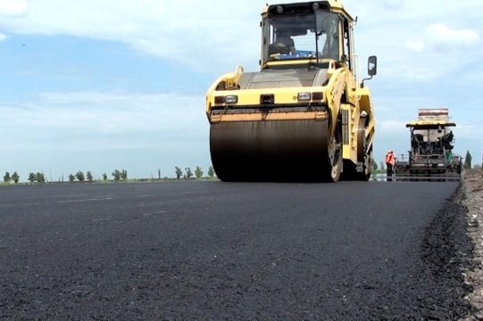 За неправомерное заключение государственных контрактов ООО «Кристал»  оштрафовано на 100 тысяч рублей