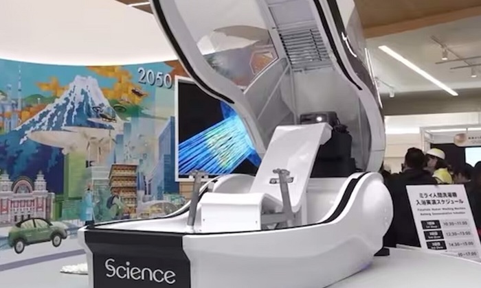 В Японии изобрели стиральную машину для человека