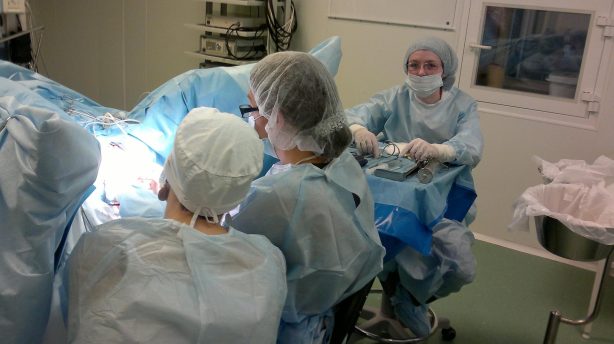 Саратовская ГЭС передала Балаковскому перинатальному центру  оборудование  для операций