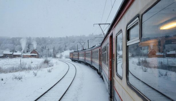 Изменяется расписание пригородных поездов в период праздничных дней