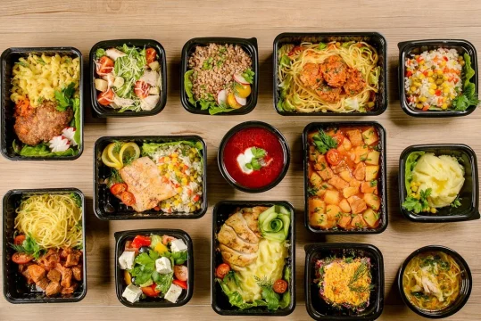 Готовая еда становится повседневностью в России