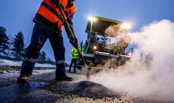 В Перми разработали материал для ремонта дорог в течение всего года